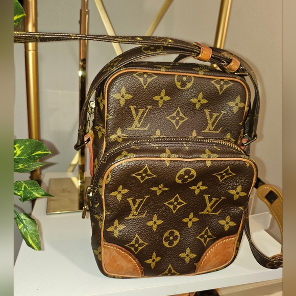 ♡LIKE THIS POST TO GET NOTIFIED FOR LIVE SHOWS🛍️💝💃 - Picture 6 of 7